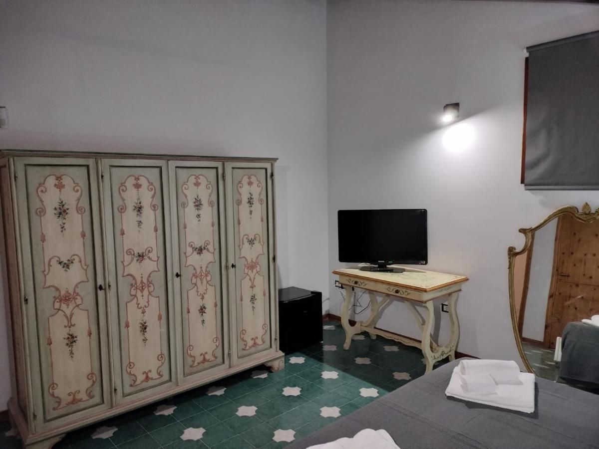 Villa Letizia Rooms & Apartments Noto Luaran gambar