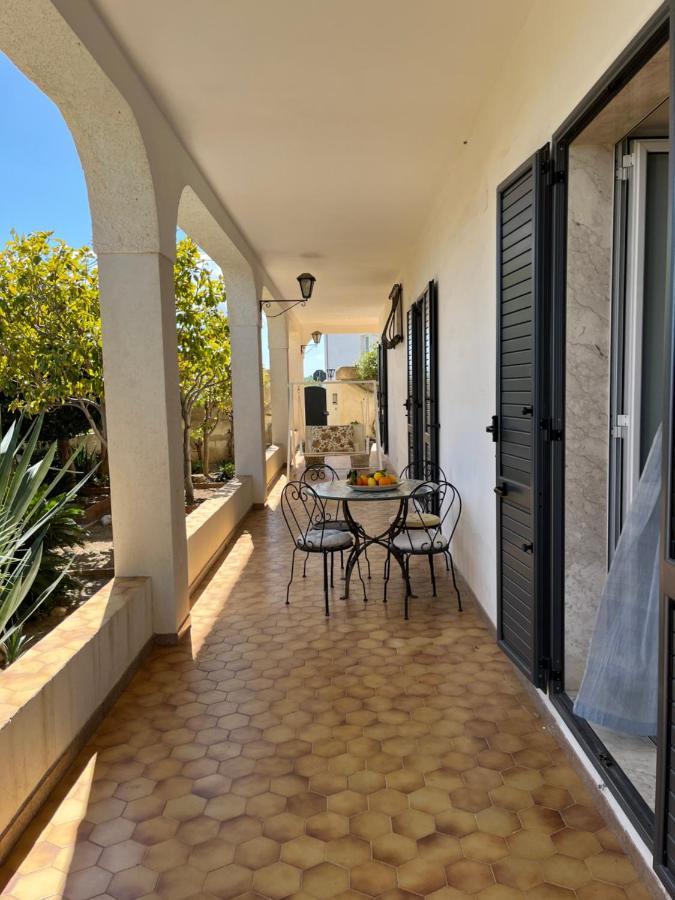 Villa Letizia Rooms & Apartments Noto Luaran gambar
